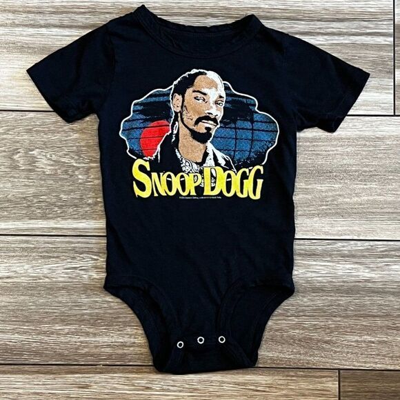 Rowdy Sprout Snoop Dog Short Sleeve Bodysuit Size 3-6M - Picture 1 of 3